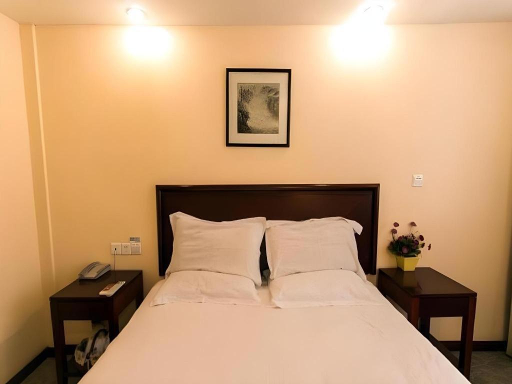 Greentree Inn Suzhou Guanqian Yangyuxiang Metro Station Business Hotel Exteriör bild