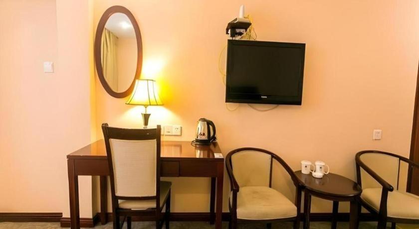 Greentree Inn Suzhou Guanqian Yangyuxiang Metro Station Business Hotel Exteriör bild