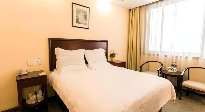 Greentree Inn Suzhou Guanqian Yangyuxiang Metro Station Business Hotel Exteriör bild