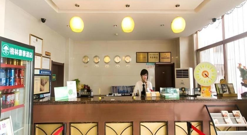 Greentree Inn Suzhou Guanqian Yangyuxiang Metro Station Business Hotel Exteriör bild